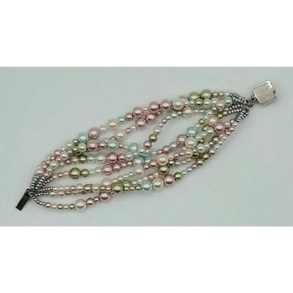 Vintage? Faux Pastel Pearls 8 Strand Bracelet Sterling ? Detail Clasp - Picture 8 of 8